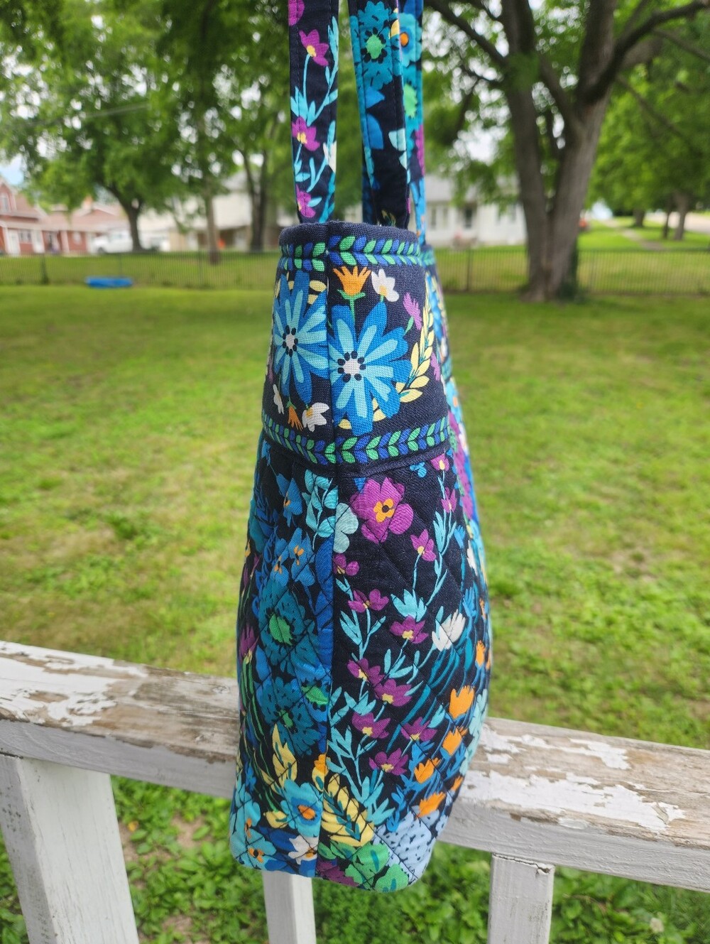 Vera Bradley quilted tote bag in the retired "Midnight Blues" floral pattern. - Picture 7 of 9